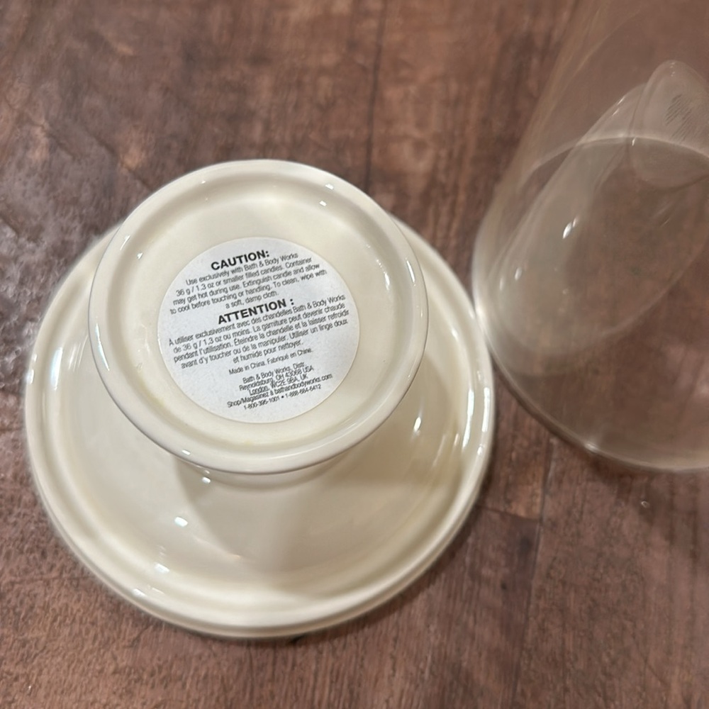 Bath&Body Works cream colored cloche glass mini 1.3oz candle luminary - Picture 5 of 8